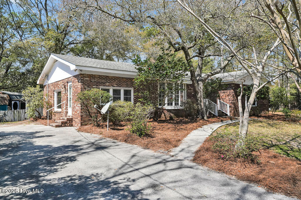 Property Photo: 811 Memory Lane NC 28461