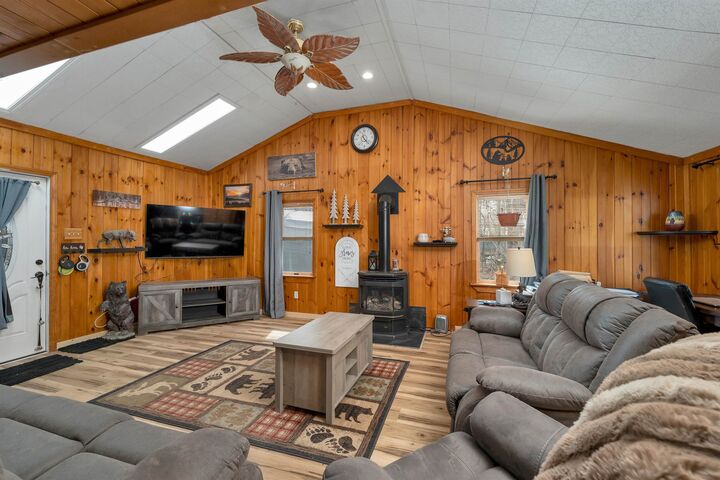 Property Photo:  15 Manbow Road  NH 03809 