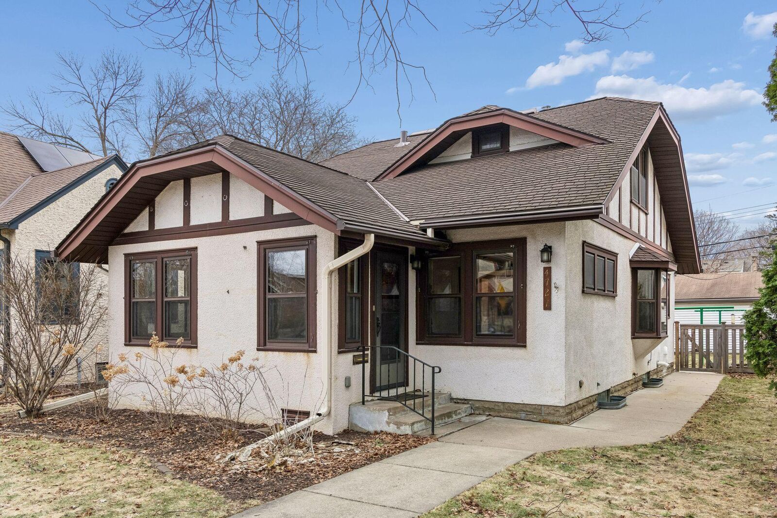 Property Photo:  4727 Nokomis Avenue  MN 55406 