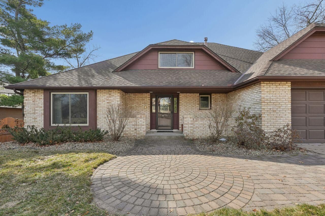 Property Photo: 970 Sherwood Road MN 55126