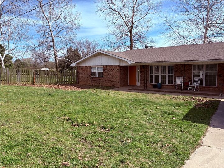 Property Photo:  19973 Kirklane Road  AR 72744 