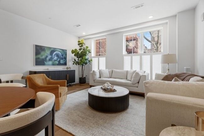 Property Photo:  566 Columbus Ave 103  MA 02118 
