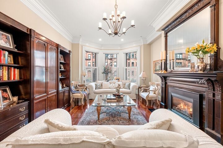 Property Photo:  392 Marlborough St 1  MA 02115 