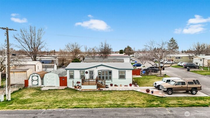 Property Photo:  3057  Road H  NE 21  WA 98837 