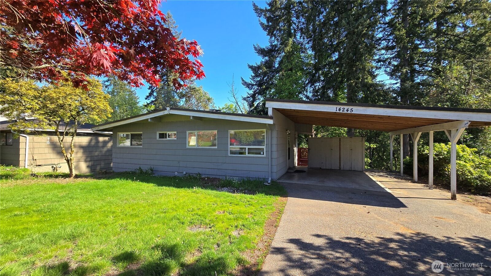 Property Photo:  14245 SE 41st Street  WA 98006 