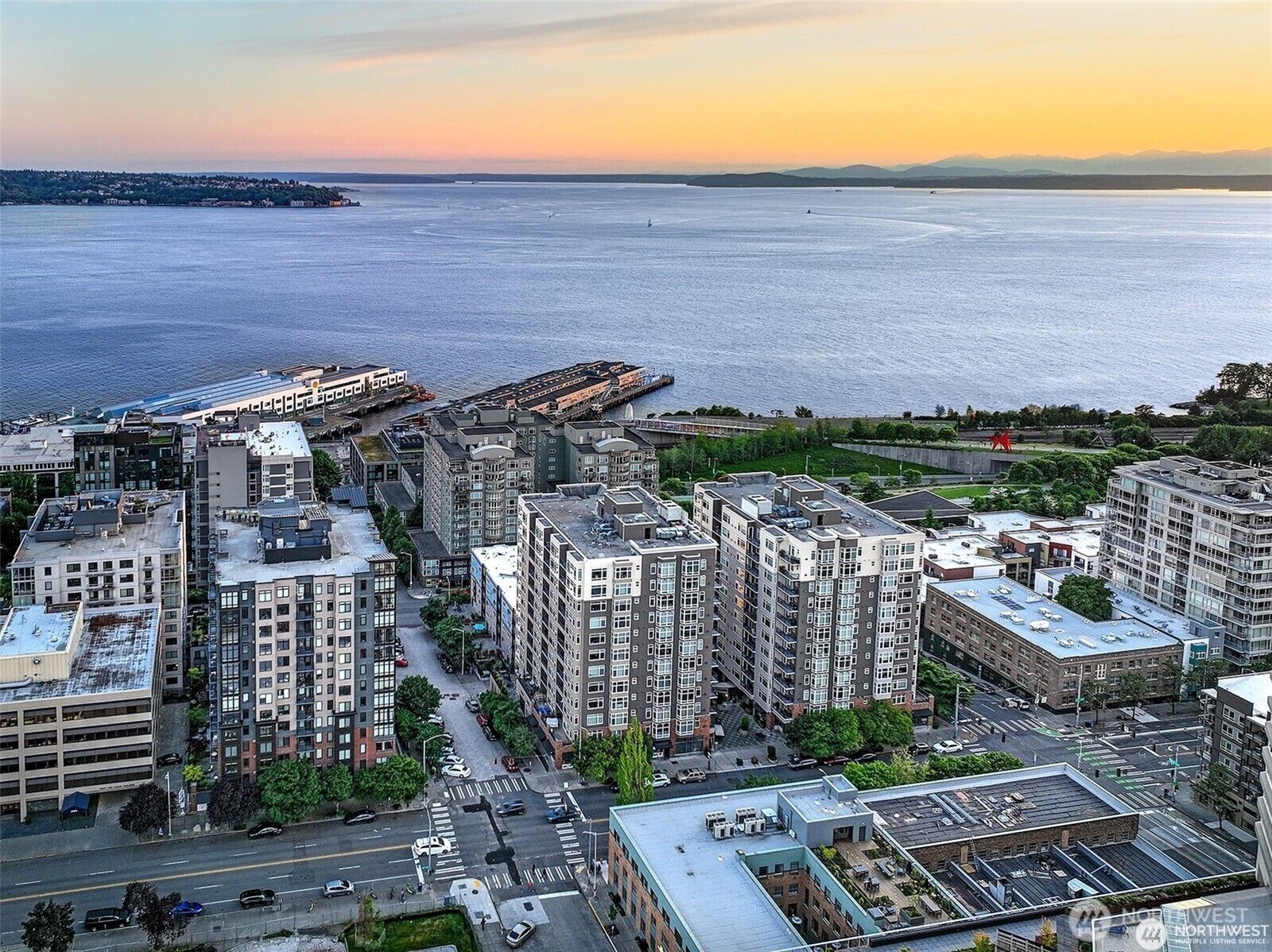 Property Photo:  2801  1st Avenue 113  WA 98121 