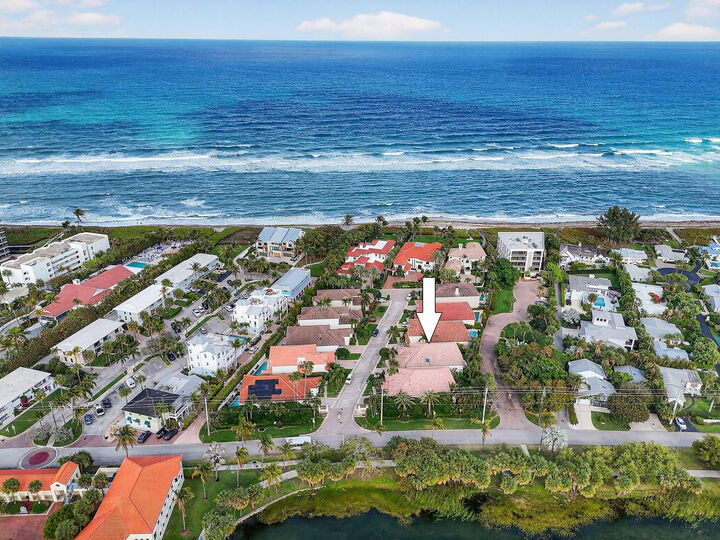 Property Photo:  302 Alicante Drive  FL 33408 