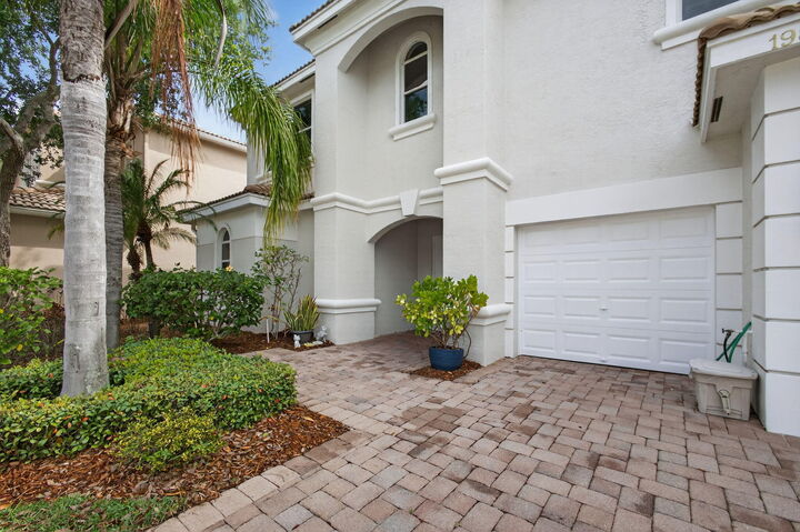 Property Photo:  198 Sedona Way  FL 33418 