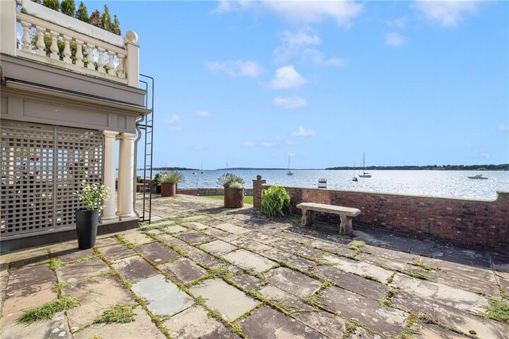 Property Photo:  221 Hope Street 2  RI 02809 