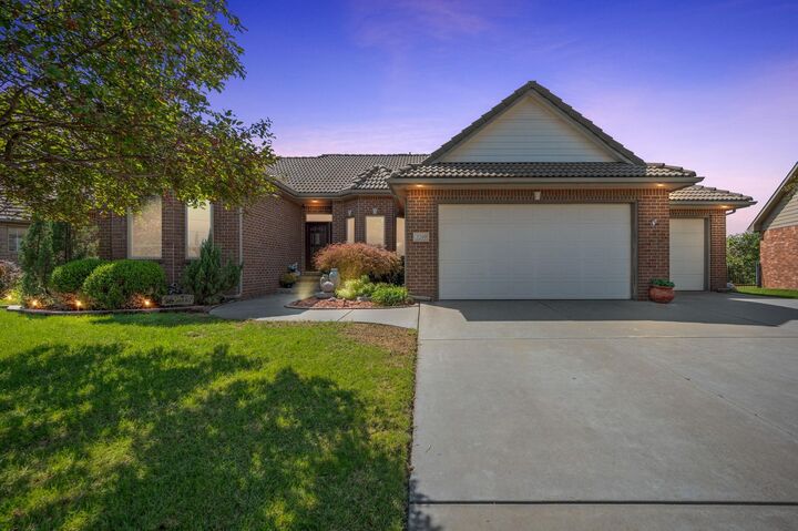 Property Photo:  3209 W Bayview St  KS 67204 