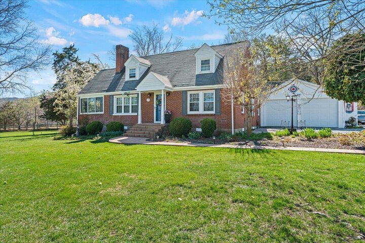 Property Photo: 779 Catawba Rd VA 24083