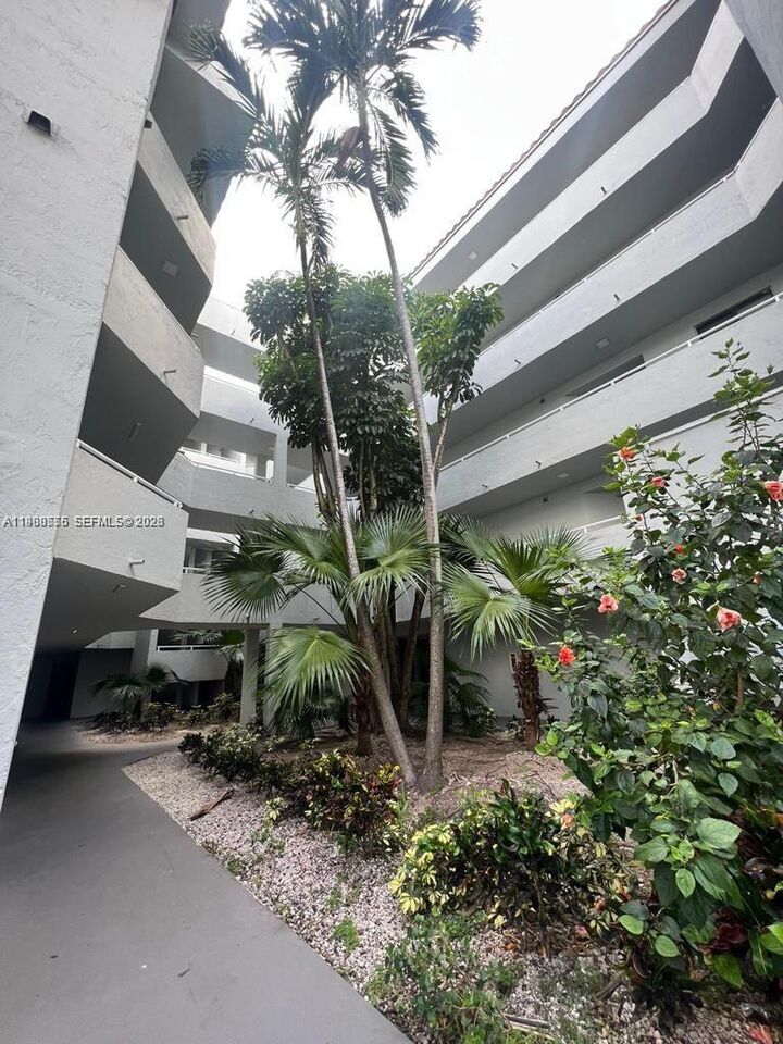 Property Photo:  8215 SW 152nd Ave G-418  FL 33193 