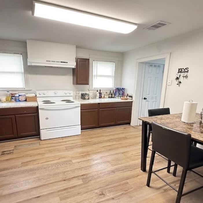 Property Photo:  625 E Pipkin St  TX 77701 