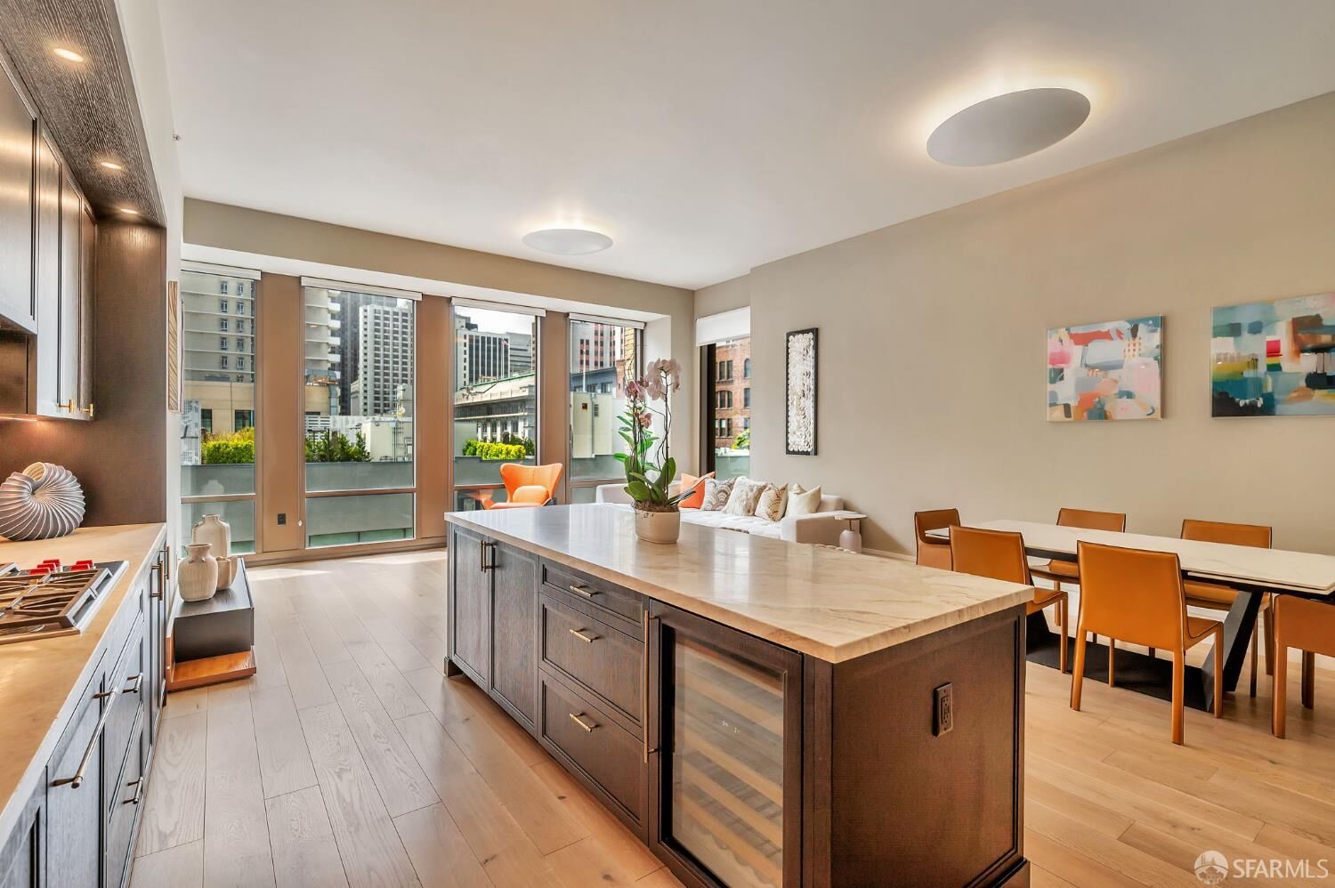 Property Photo:  288 Pacific Avenue 4E  CA 94111 