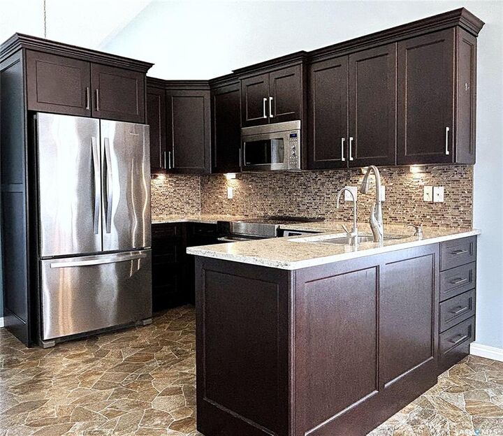 Property Photo: 815 Heritage Green 201 SK S7H 5R6