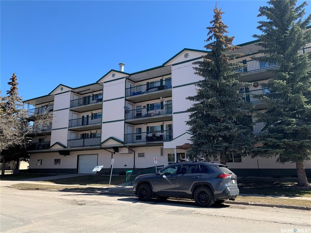 Property Photo:  740 9th Street 203  SK S0K 2A0 