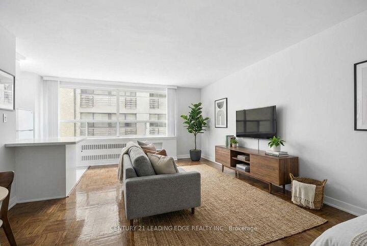 Property Photo: 103 Avenue Road 404 ON M5R 2G9