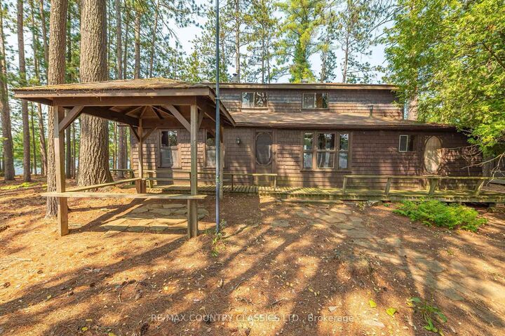 22 Chandos Lk Balmer Island — photo 1