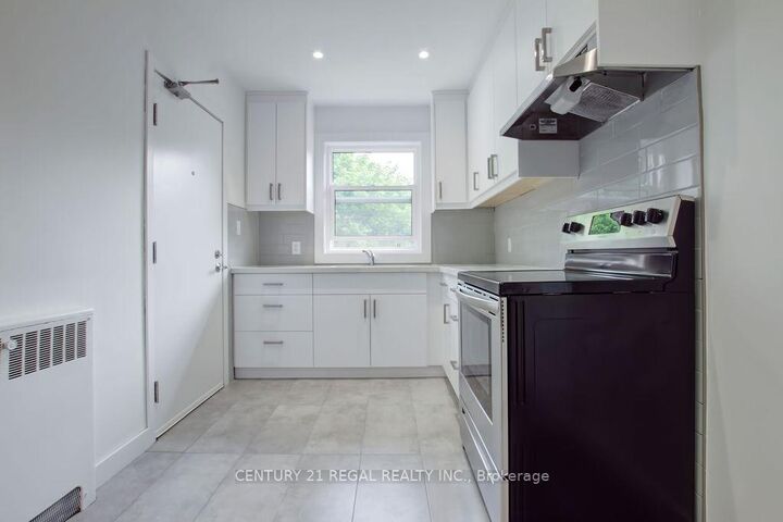 Property Photo: 2127 Harris Crescent ON L7R 1G4