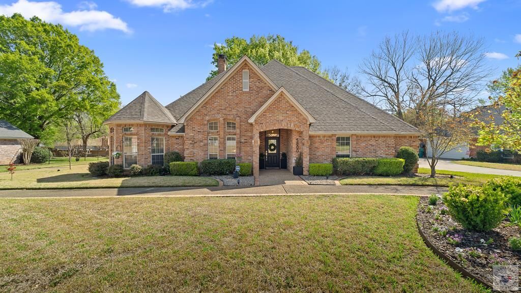 Property Photo:  5800 Stoneridge Dr  TX 75503 