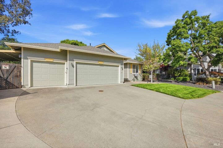 Property Photo: 164 Fulton Place CA 95492