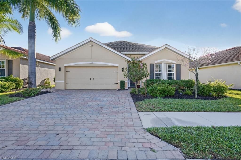 Property Photo:  3223 Birchin Ln  FL 33916 
