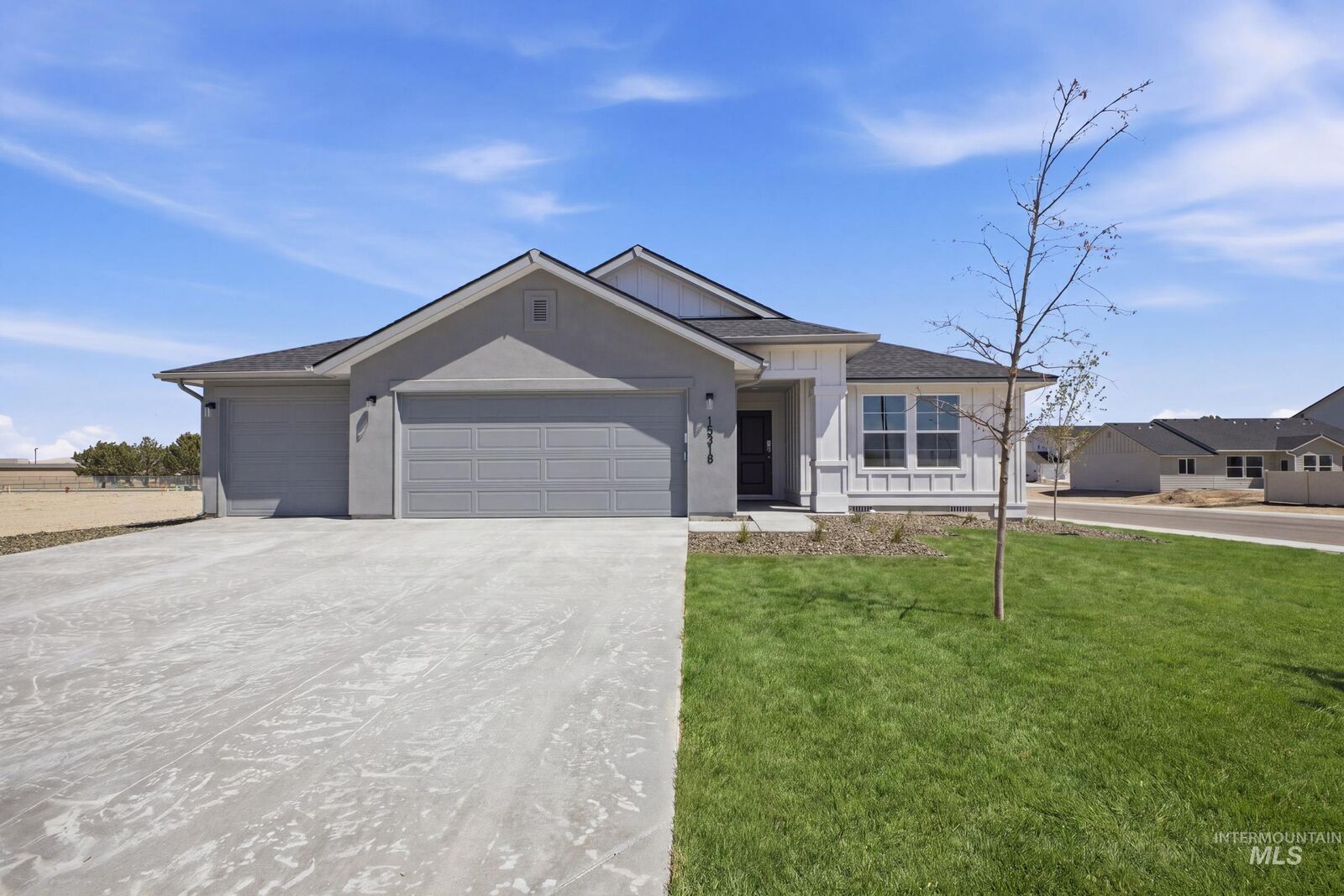Property Photo:  15318 Queensbury Ave  ID 83651 