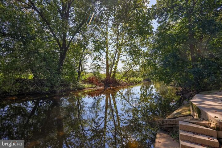 Property Photo: 283 Skyview Lane PA 17543