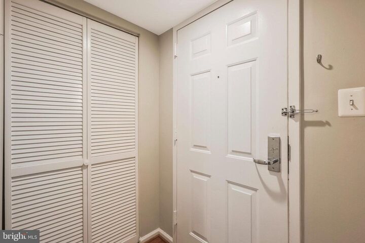 Property Photo: 1001 N Randolph Street 509 VA 22201