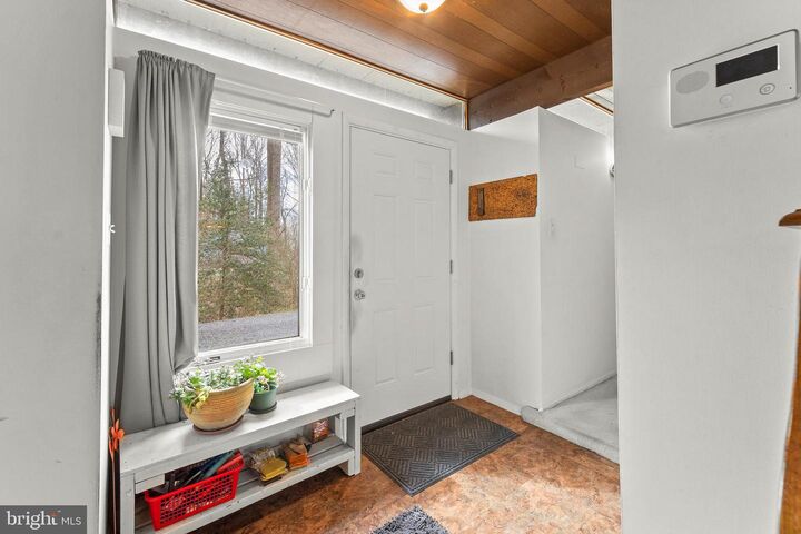 Property Photo:  7202 Danny Lane  VA 20112 