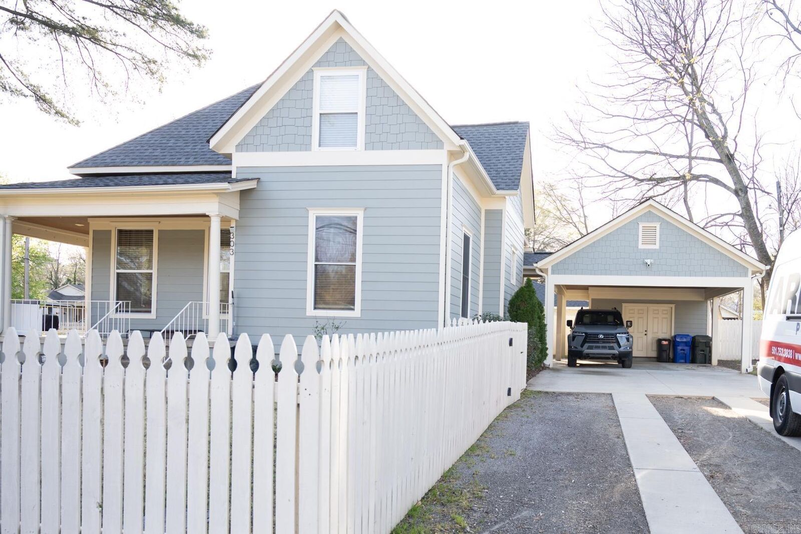 Property Photo:  303 Oliver Street  AR 72034 