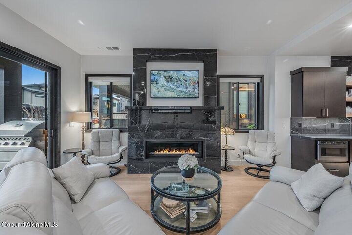 Property Photo: 2947 W Lumber Ln ID 83814