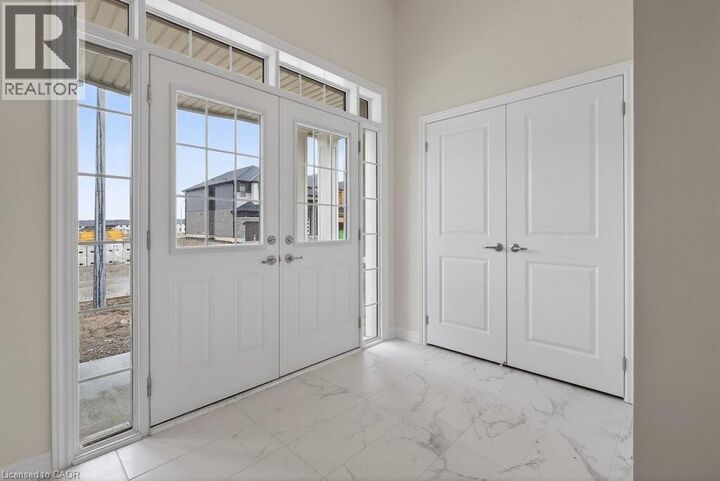 Photo de la propriété:  13 Arding Circle  ON N3L 0P9 