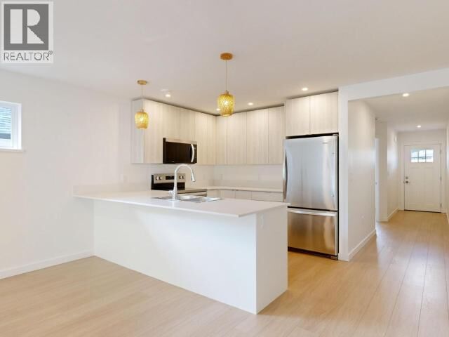 Property Photo: 7164 Edgehill Crescent BC V8A 0V8