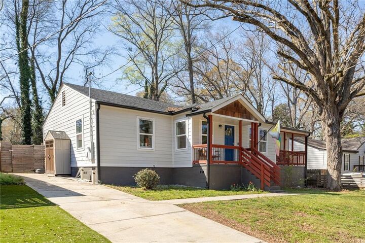 Property Photo:  1393 Byrere Terrace SW  GA 30310 