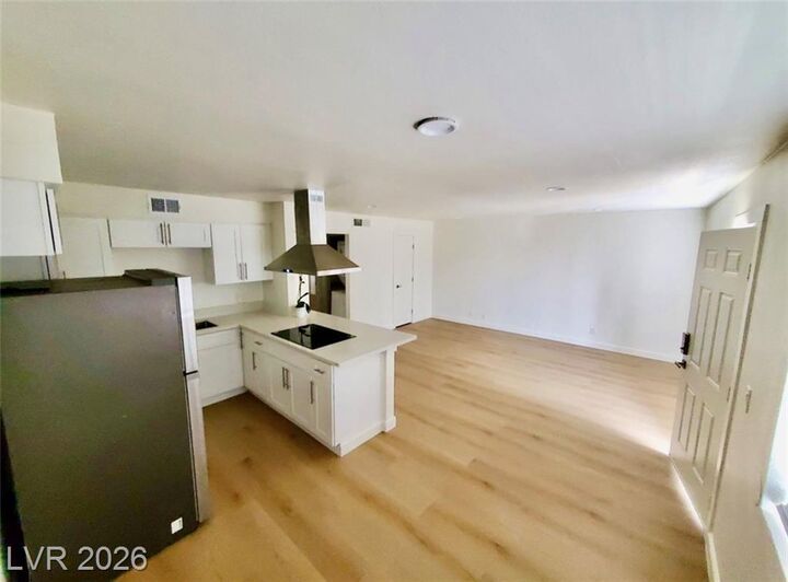 Property Photo: 2121 Oceanus Lane 4 NV 89115