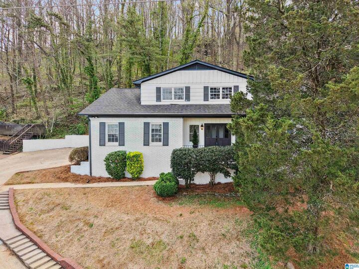 Property Photo:  8821 Valley Hill Drive  AL 35206 