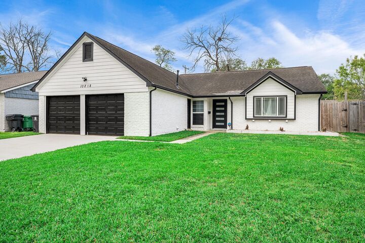 Property Photo:  10818 Hillcroft Avenue  TX 77096 