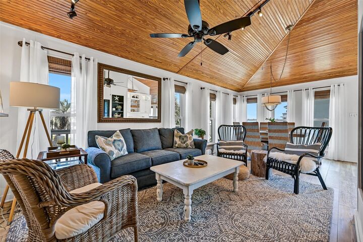 Property Photo:  4207 Maison Rouge Court  TX 77554 