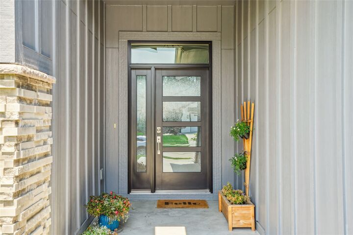 Property Photo:  14601 Sutton Drive  IA 50323 