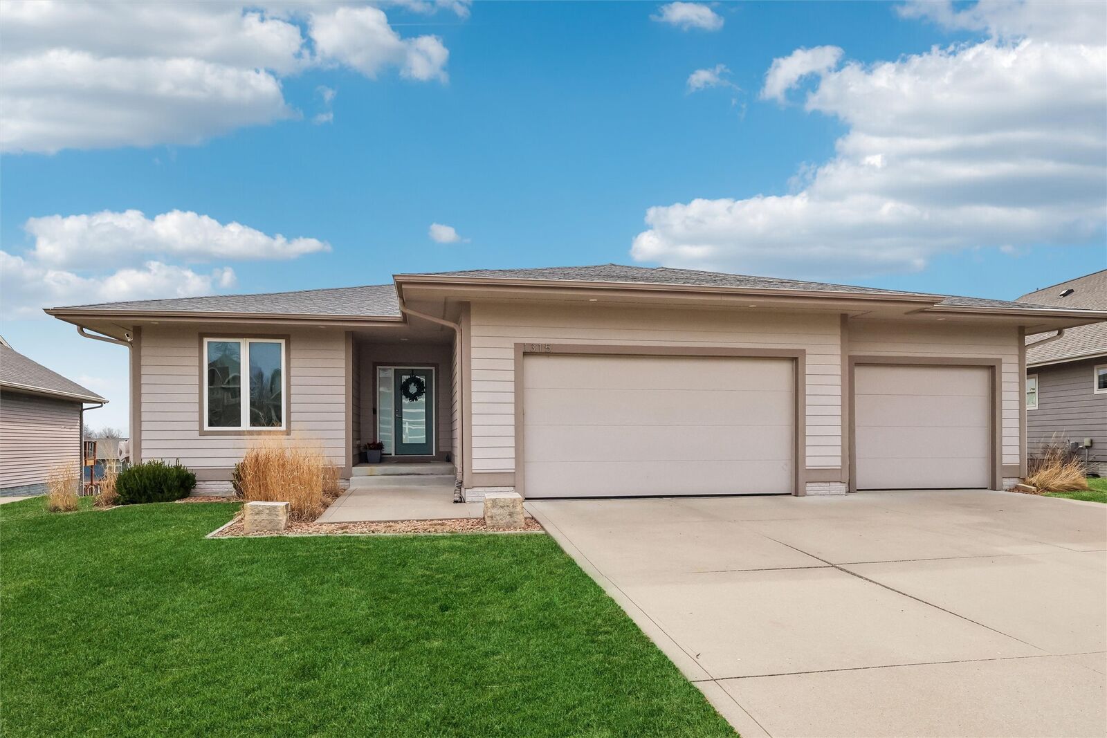 Property Photo:  1315 Bailey Court  IA 50003 