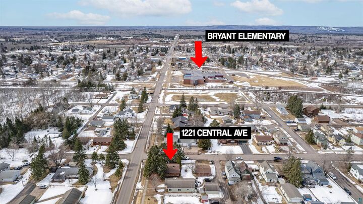 Property Photo:  1221 Central Ave  WI 54880 