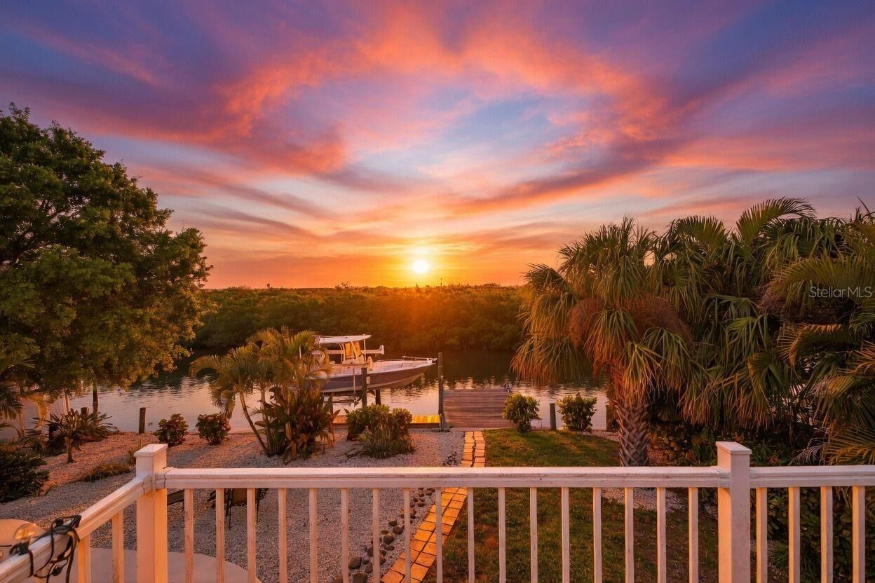 Property Photo: 4626 Bay Crest Drive FL 33615