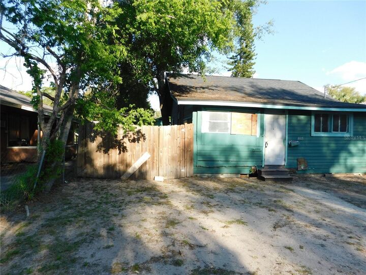 Property Photo:  8015 N 11th Street  FL 33604 