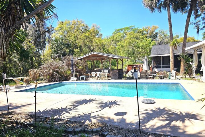 Property Photo:  474 E University Avenue  FL 32763 