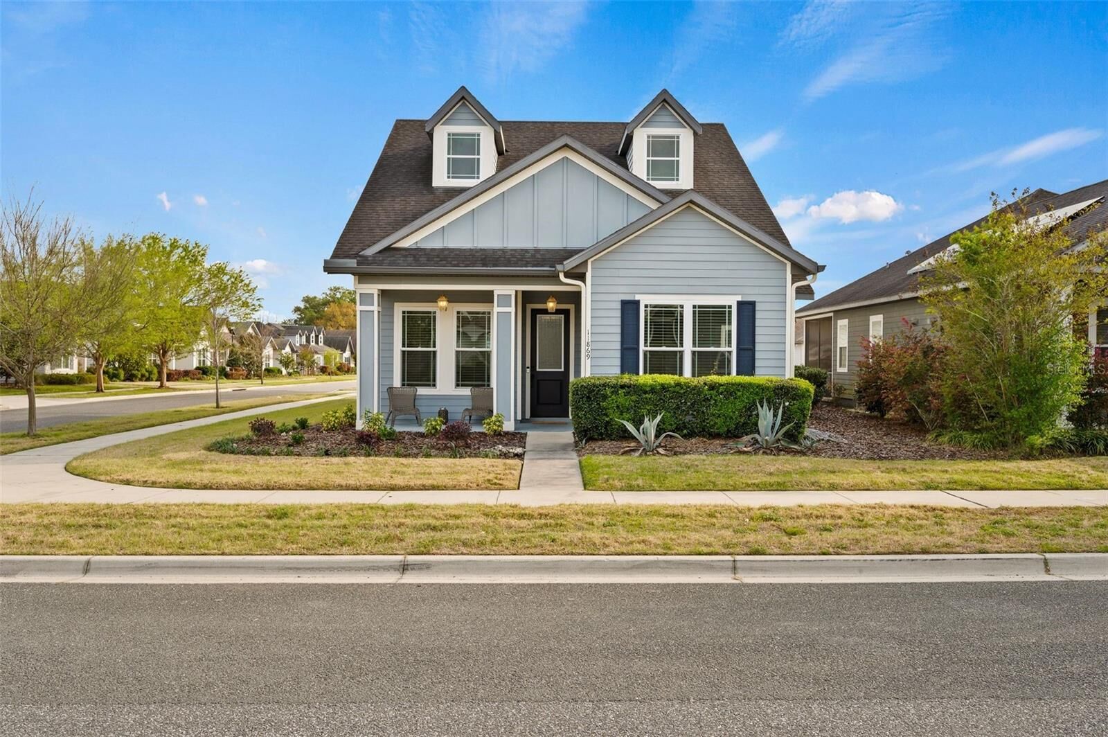 Property Photo:  11869 SW 28th Avenue  FL 32608 