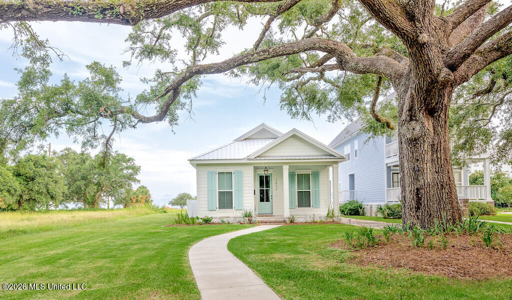 Property Photo: 1533 Second Street MS 39501
