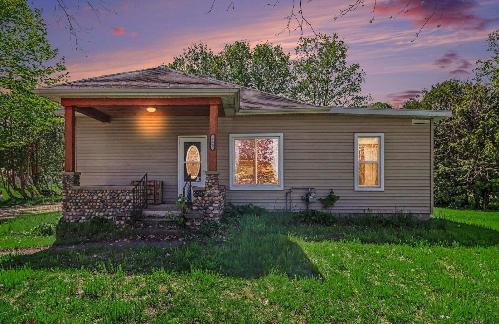 Property Photo:  165 S Elm Street  MI 49421 