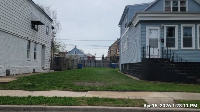 Property Photo:  330 154th Place  IL 60409 