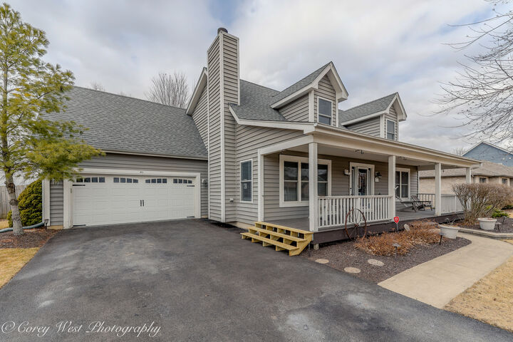 Property Photo: 411 Meadow Lane IL 60520